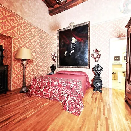 Antica Dimora Dell'orso Bed & Breakfast 3*