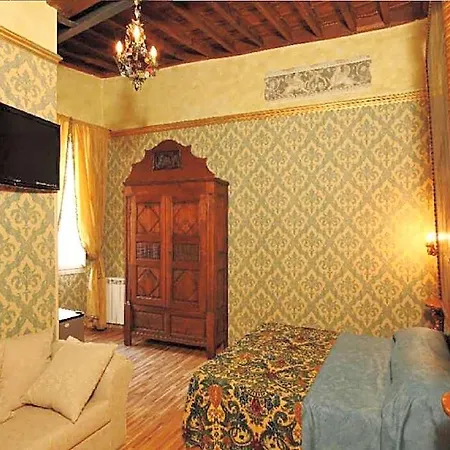 Antica Dimora Dell'orso فندق مبيت وإفطار 3*
