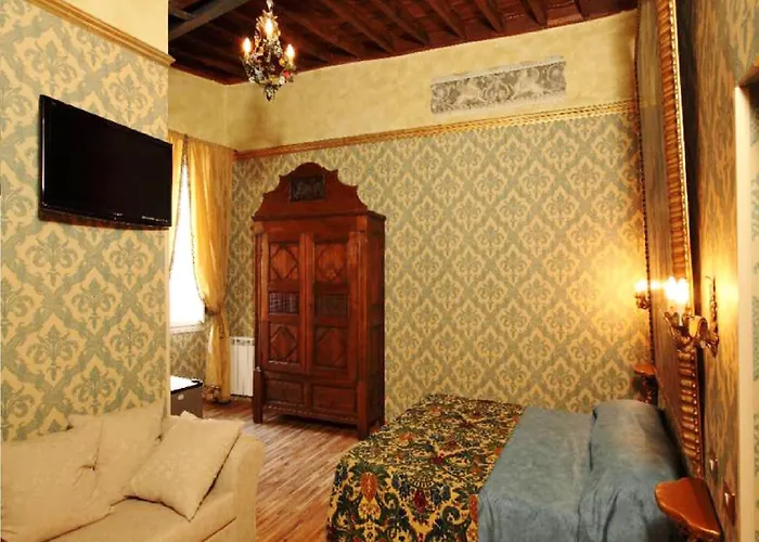 Bed & Breakfast Antica Dimora Dell'orso 3*